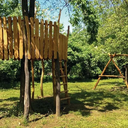 Two-bedroom Holiday In * Szolad